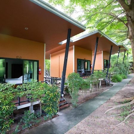Plawan Lipe Bungalows Exterior photo