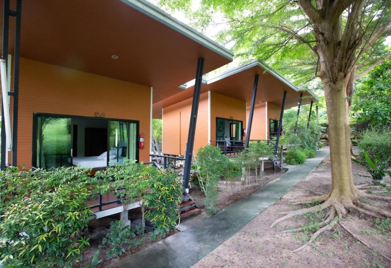 Plawan Lipe Bungalows Exterior photo