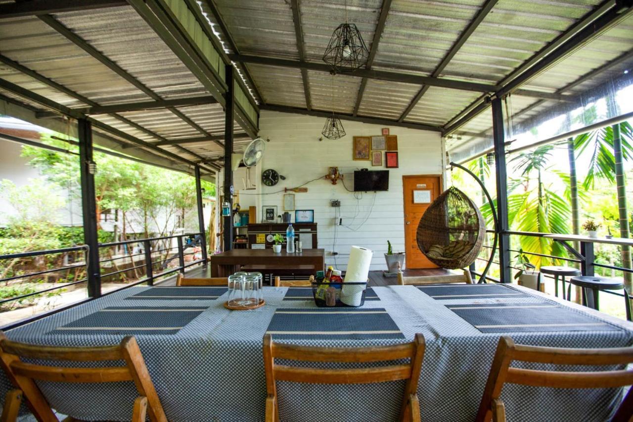 Plawan Lipe Bungalows Exterior photo