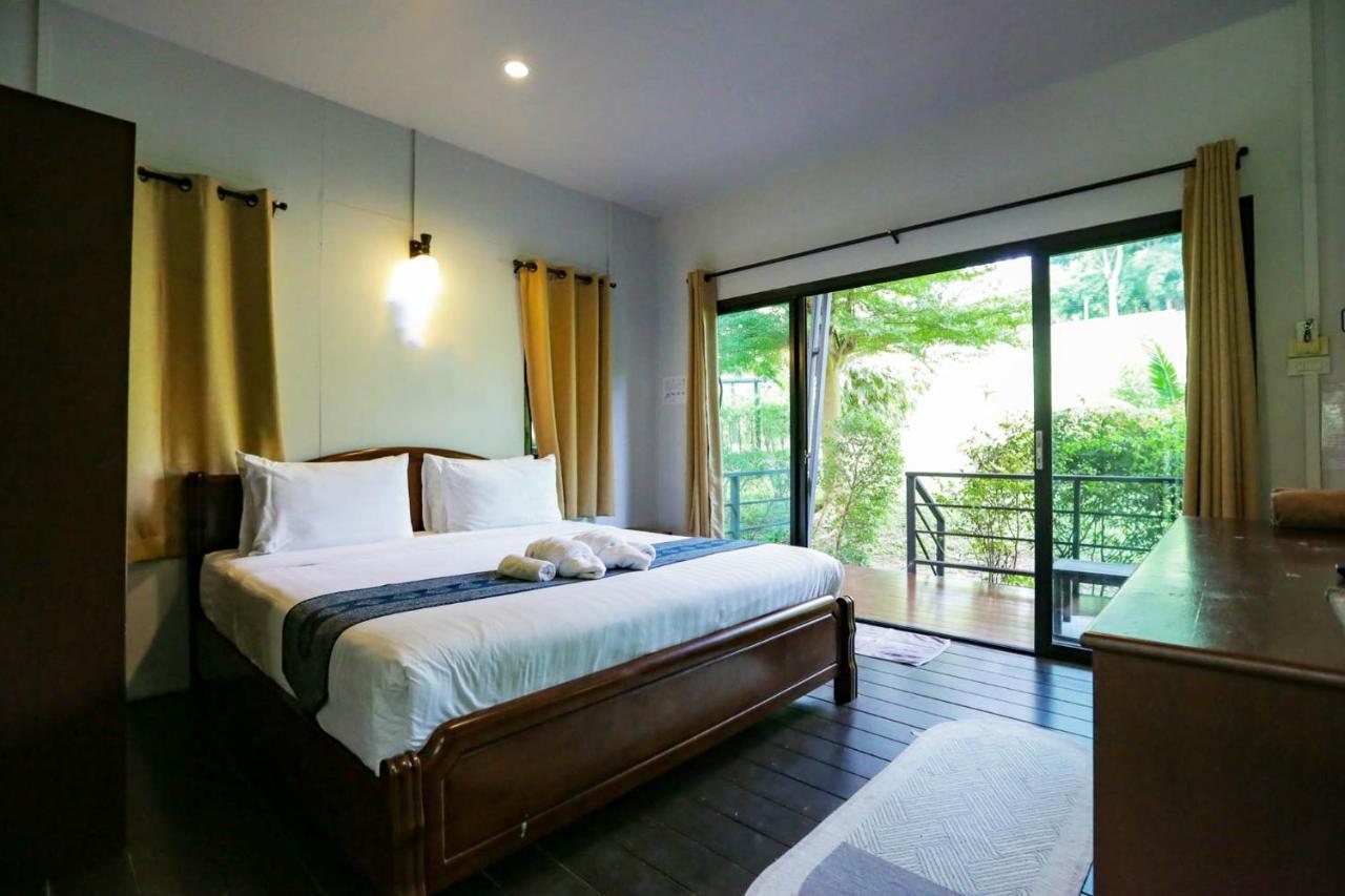 Plawan Lipe Bungalows Exterior photo